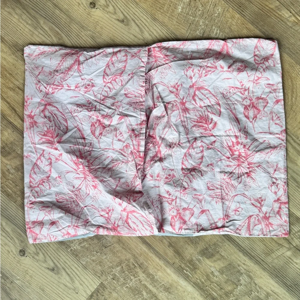 Set of 2 Urban Outfitters Standard Shams